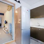 Guesthost - Spacious Flat X4 With Patio And Garden Διαμέρισμα *