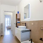 Guesthost - Spacious Flat X4 With Patio And Garden