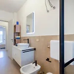 Guesthost - Spacious Flat X4 With Patio And Garden Διαμέρισμα Οτράντο