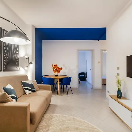Apartamento Guesthost - Spacious Flat With Patio And Garden