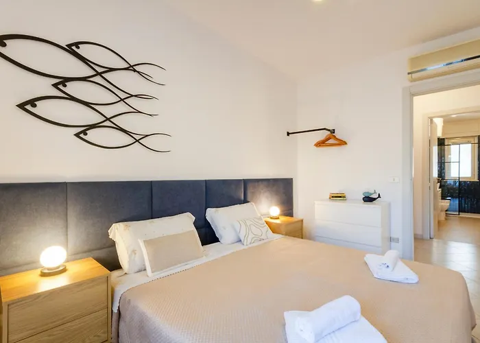 Guesthost - Spacious Flat X4 With Patio And Garden