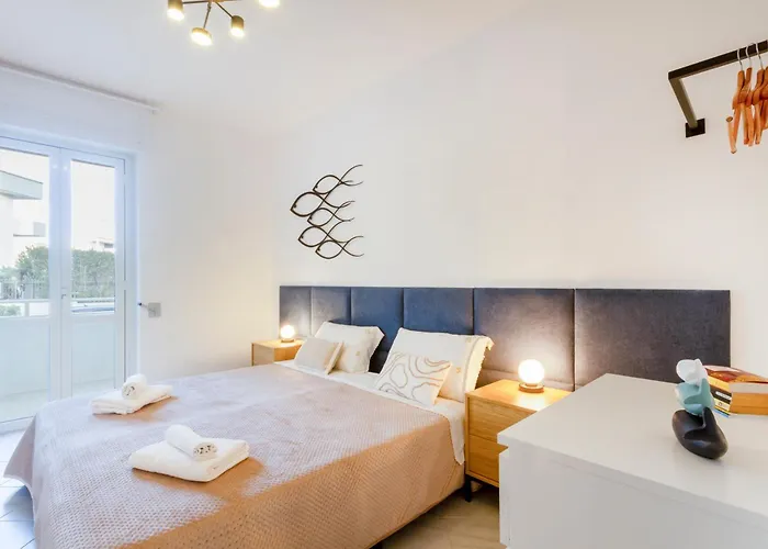 아파트 Guesthost - Spacious Flat X4 With Patio And Garden