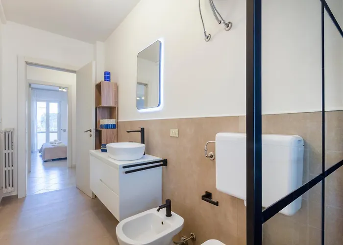 Guesthost - Spacious Flat X4 With Patio And Garden 아파트 오트란토